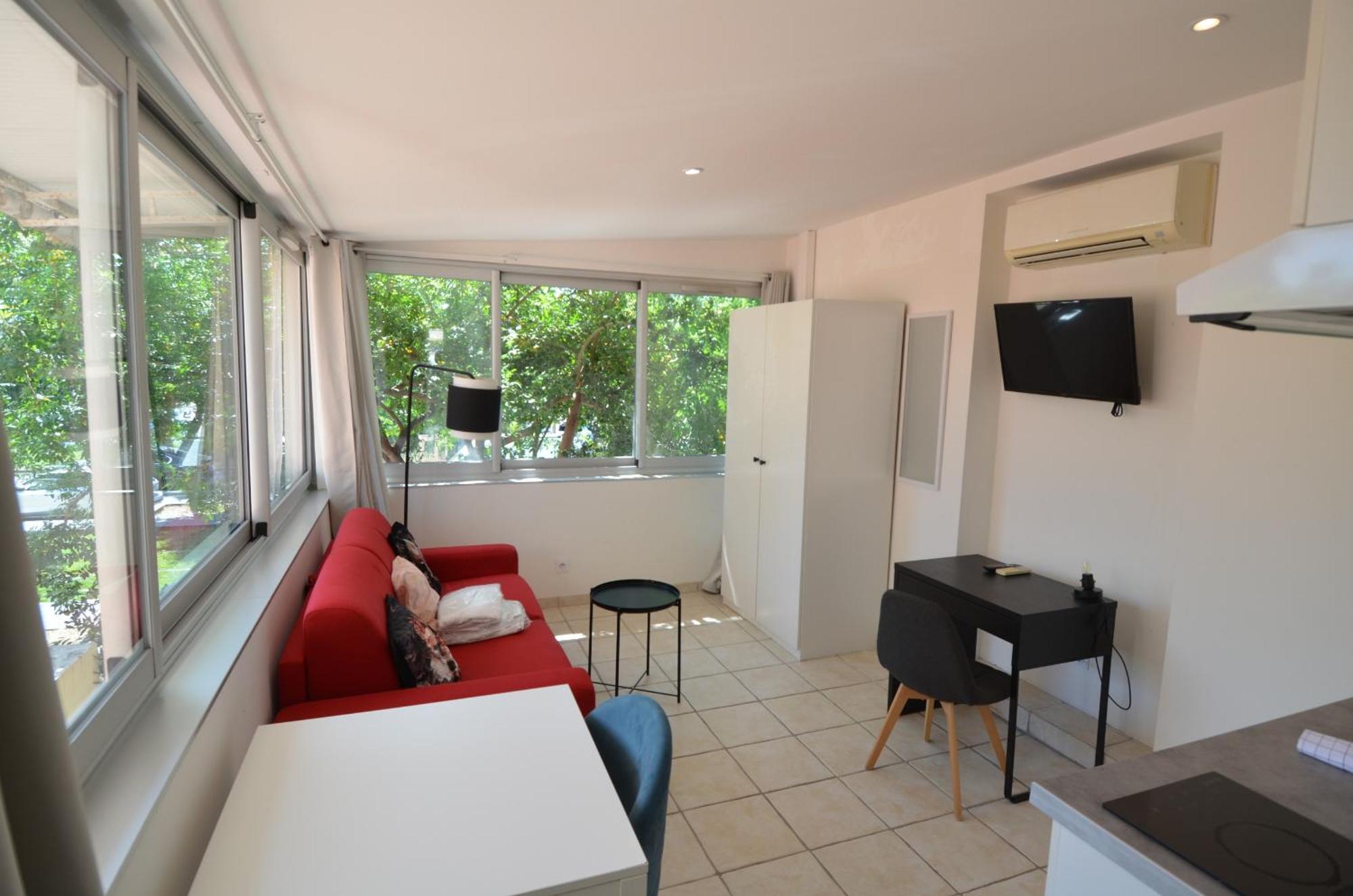 Cassin - Next To Tramway Line 2 Near Airport *