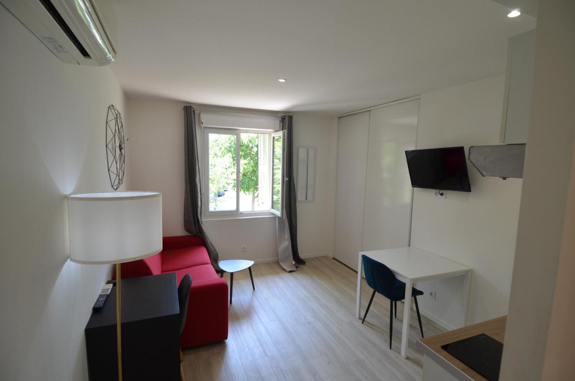 Appartement Cassin - Next To Tramway Line 2 Near Airport Nice